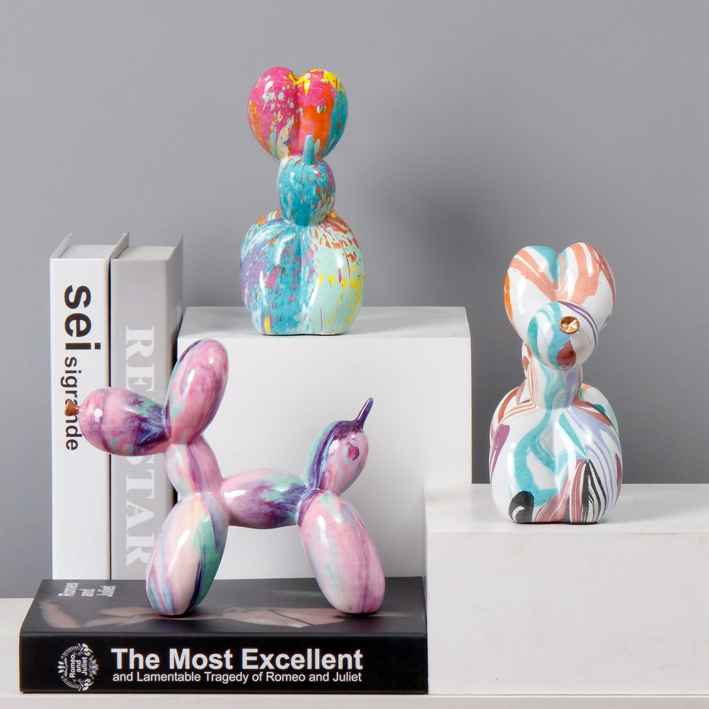 Fluid Balloon Dog Resin Decoration Creative Living Room Home Crafts Desktop Decoration — image 1