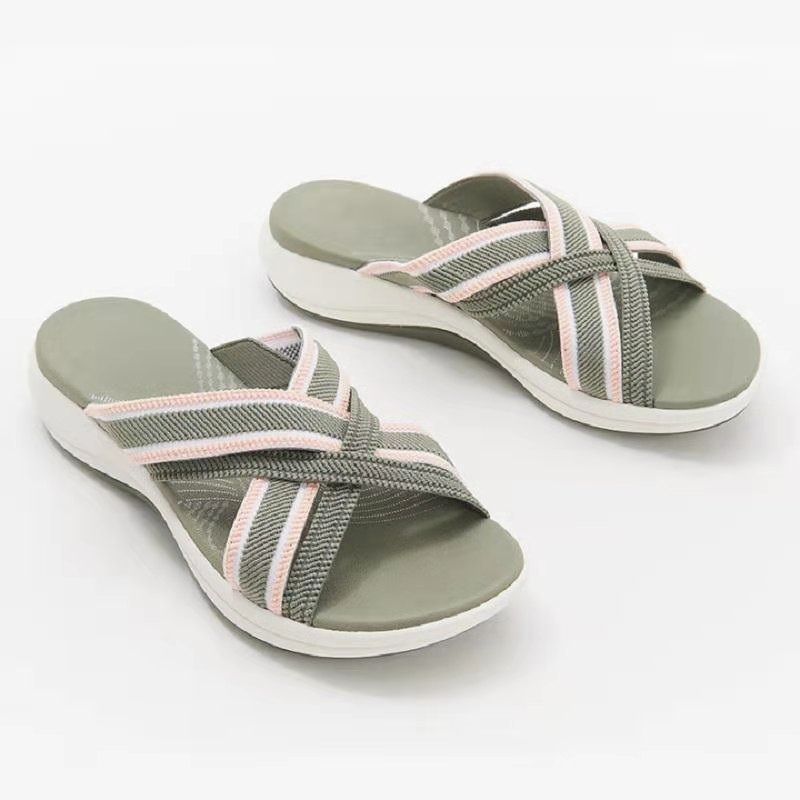 Flat bottomed sloping and fish mouthed flying woven cross sandals for women's slippers — image 5