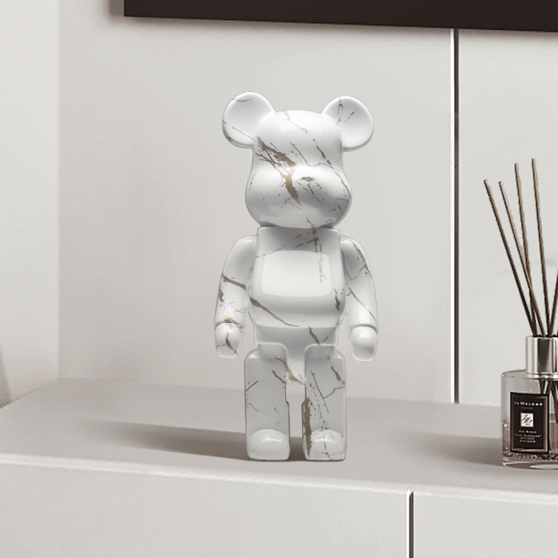 Decoración de oso agresivo para habitación de conejo — imagen 4