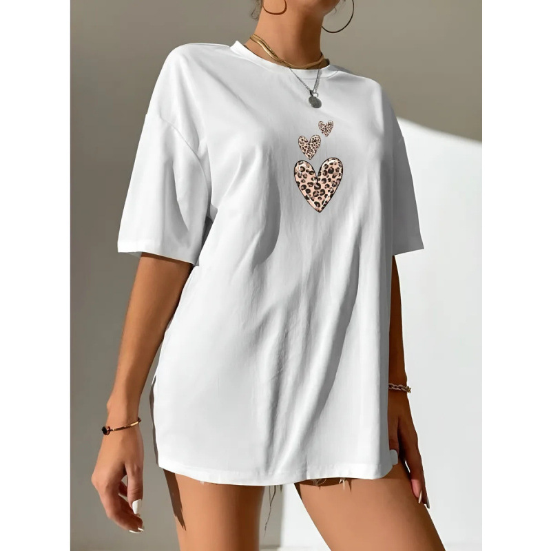 Leopard print heart pattern round neck T-shirt — image 3