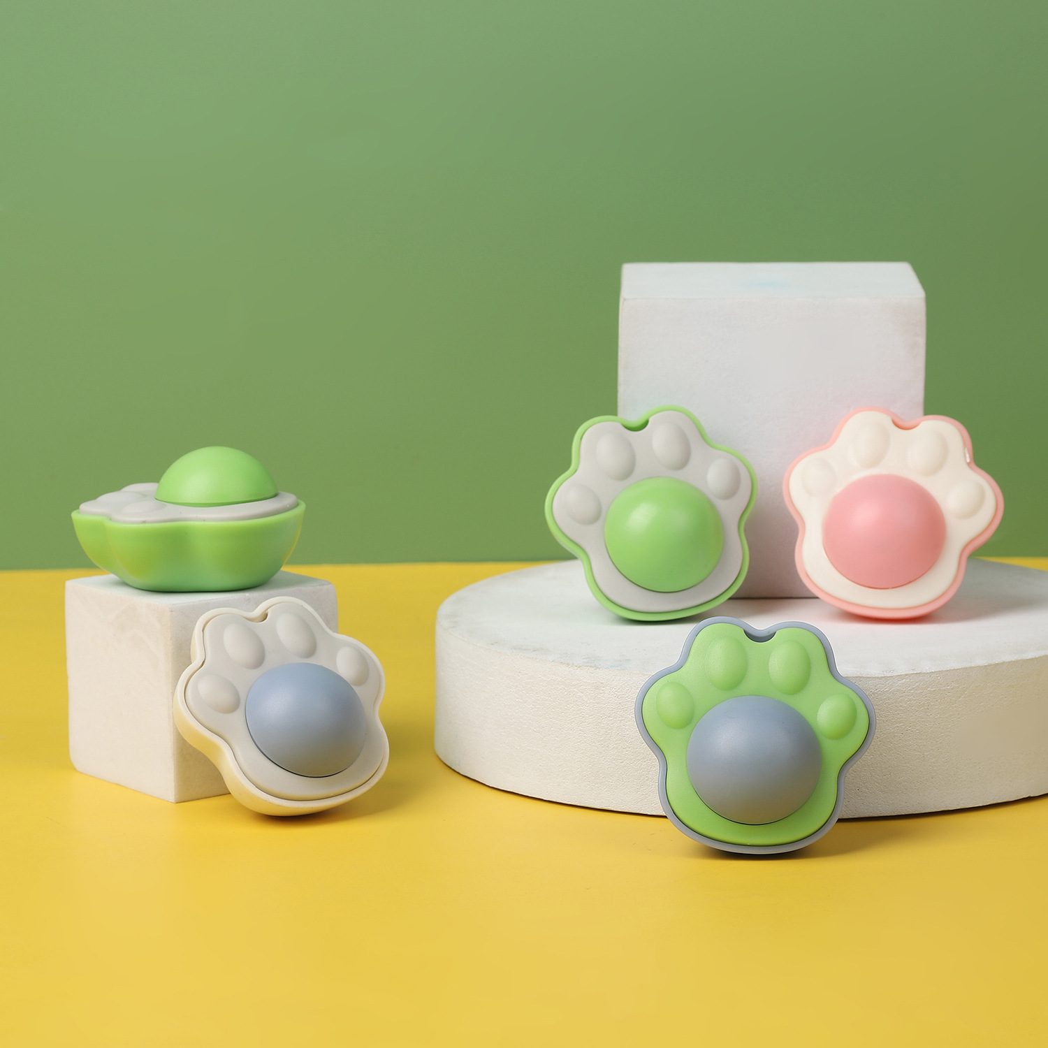 Cat Toy Wood Polygonum Gall Fruit Taste Gall Cat Paw Licking Music Tooth Grinding Cat Licking Mint Ball — image 1