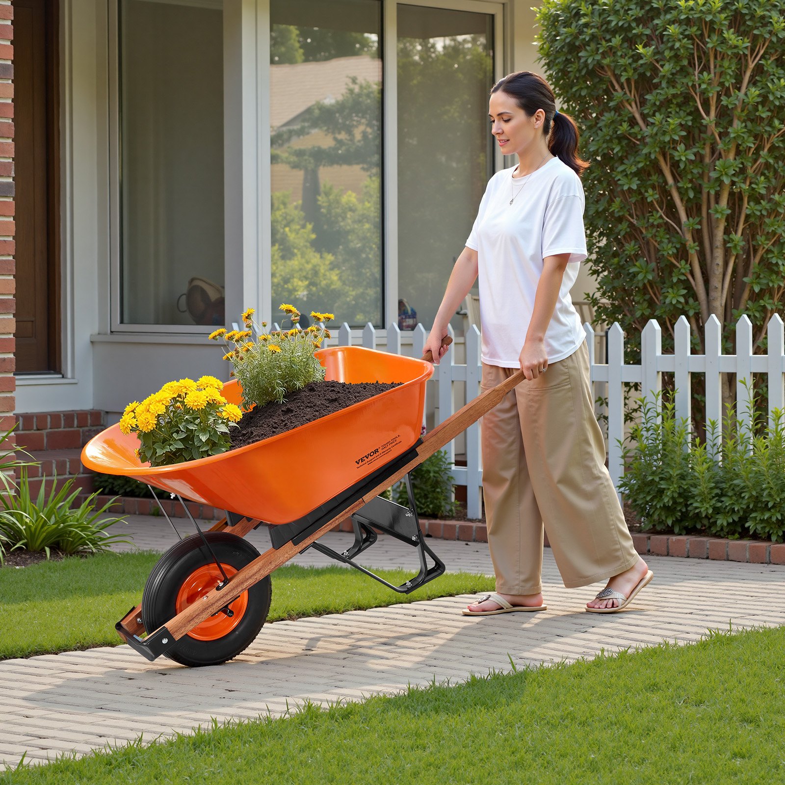 Carrito de Rueda para Jardín, 6 pies cúbicos y 330 lbs de capacidad, Carretilla con Manija de Metal y Ruedas de Pista 16' para Transporte Fácil en Jardines y Granjas — imagen 4