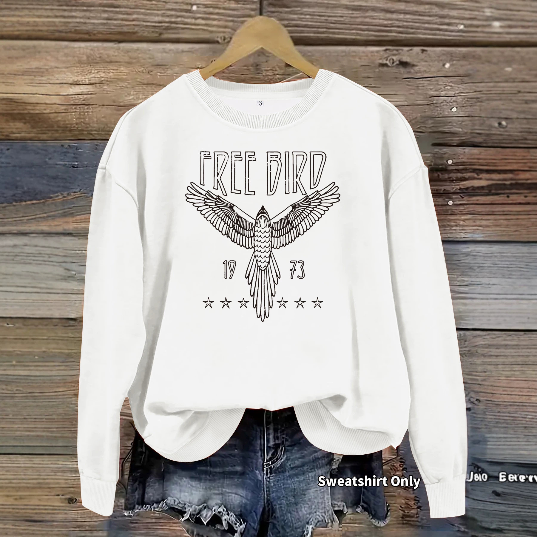 Long sleeved round neck sweater with eagle and star print loose fitting women's fleece hoodie — image 3
