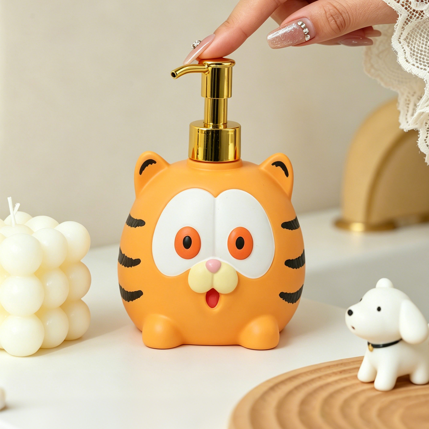 Cute Garfield Cat Pump Bottle for Liquid Soap, Hand Soap Dispenser, Bathroom & amp; Kitchen Cleaner Refill Bottle — image 2
