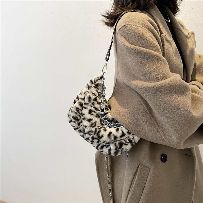 Leopard Pattern Plush Bag Personality Diagonal Women Bag Chain Bag Shoulder — image 2