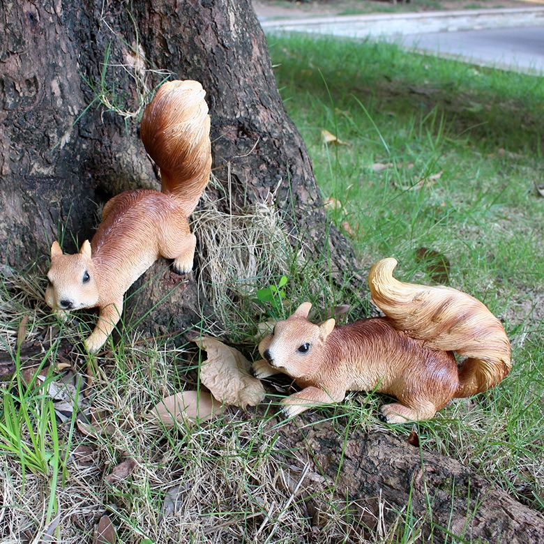 Simulated squirrel ornaments resin park outdoor yard tree decorations pendant — image 2