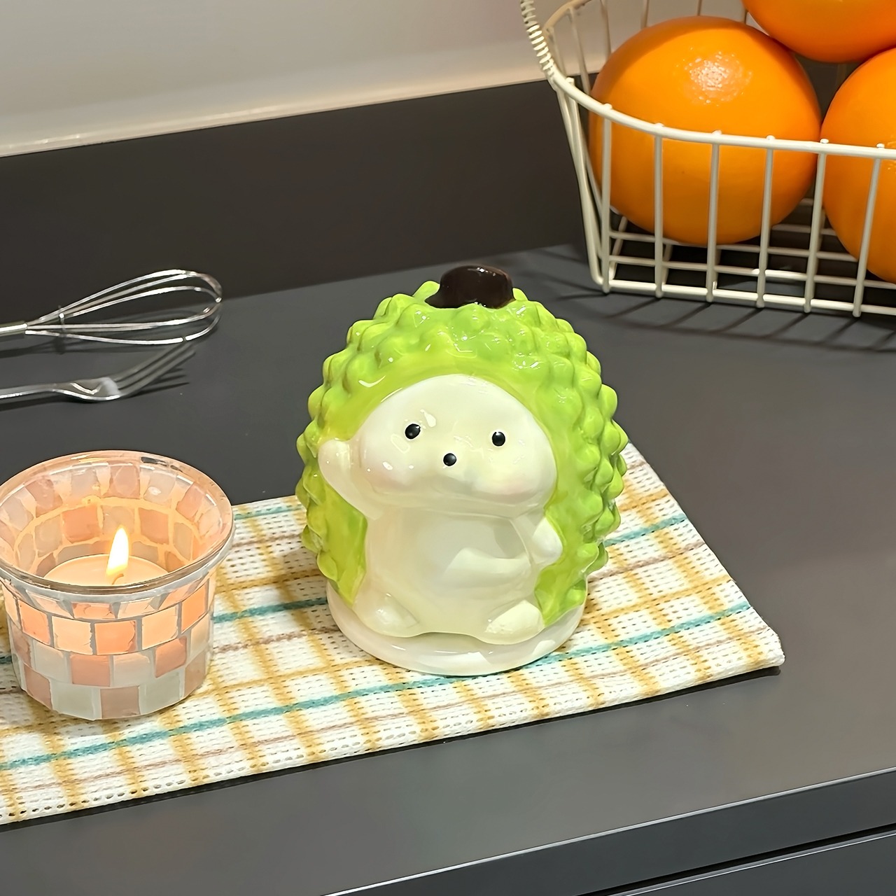 Ceramic hedgehog toothpick box — image 5