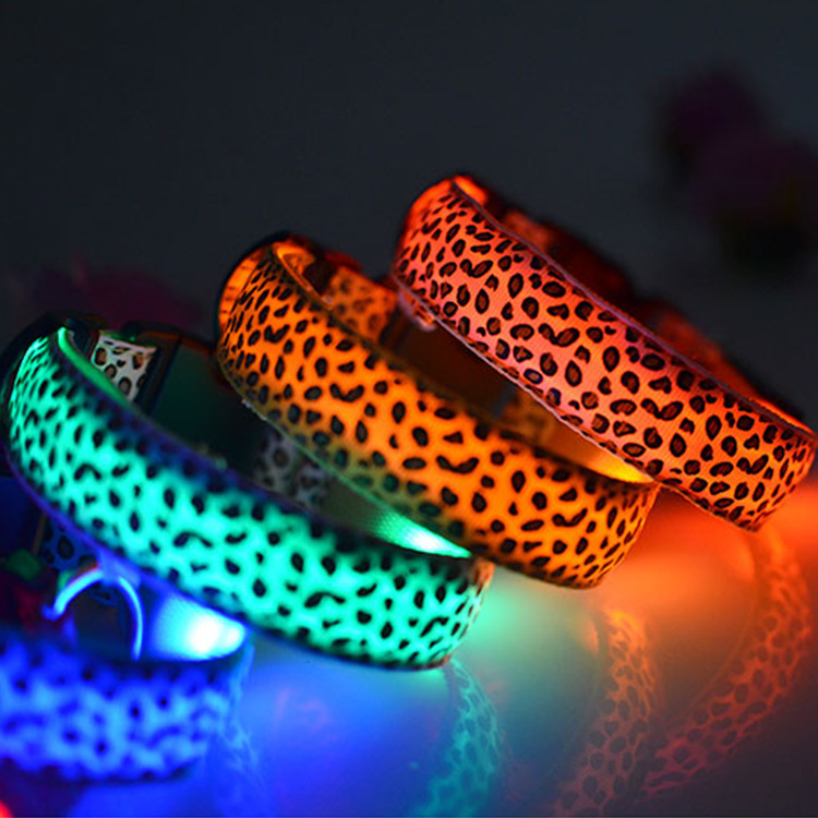 Collar de Leopardo LED Luminoso para Perros con Collar Luminoso - Variedad de Tamaños para Mascotas Grandes, Medianas y Pequeñas — imagen 3