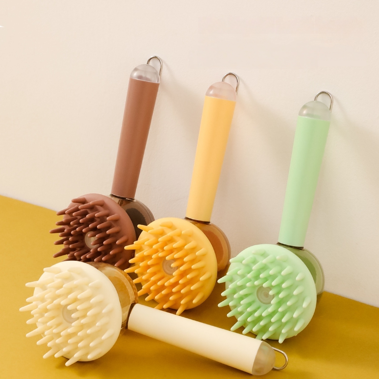 Cepillo de Baño para Mascotas 3 en 1 para Perros y Gatos, Cepillo de Masaje para Ducha, Peine para Depilar y Herramienta Espumante, Cepillo de Belleza Antiencrespamiento — imagen 3