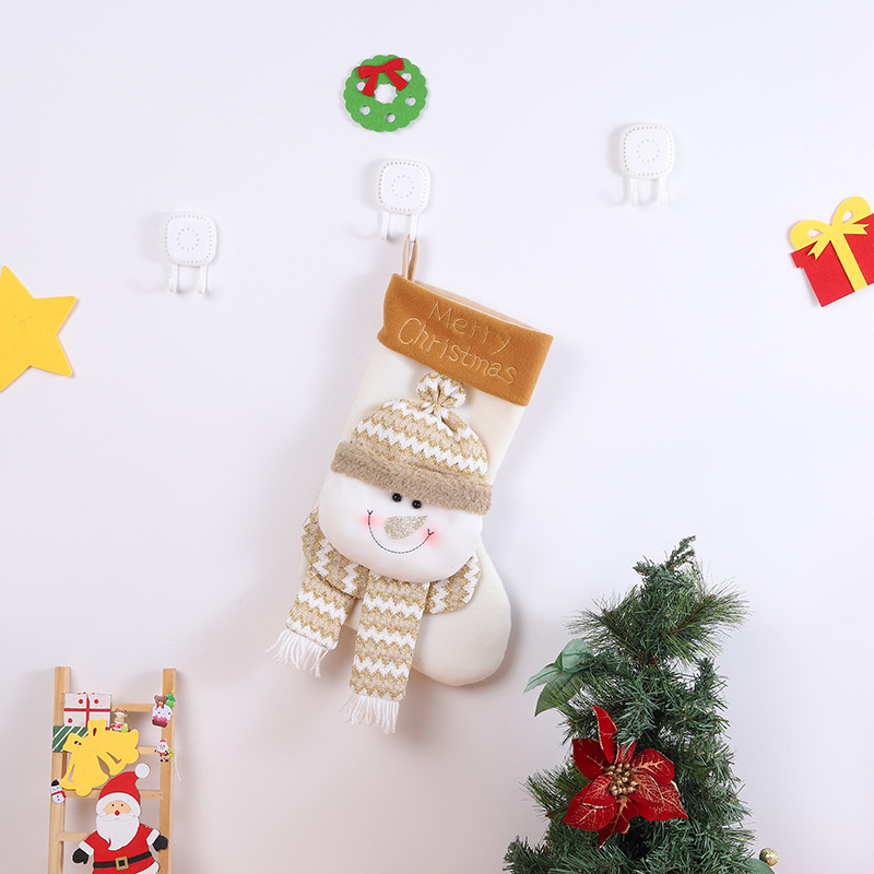 Christmas candy bag, gift bag, cute cartoon big head old man, snowman, reindeer, Christmas socks decoration — image 7