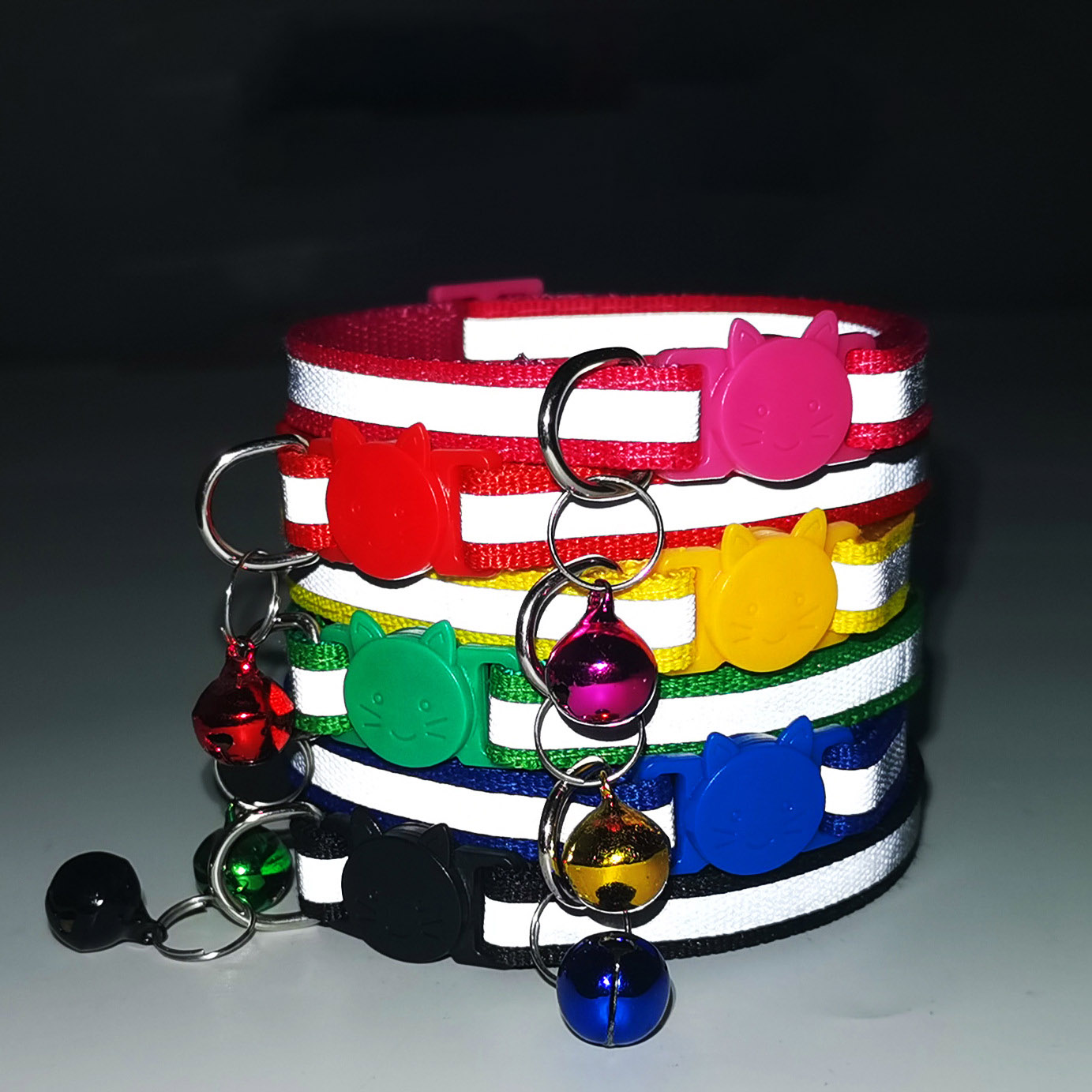 1.0 Colorful Reflective Cat Head Safety Clasp Collar Cat Collar Pet Cat Bell — image 2