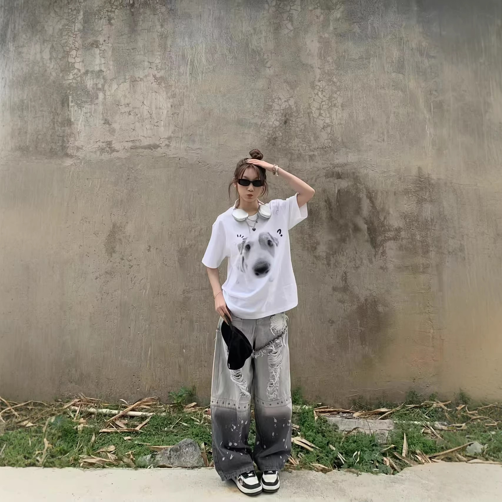 Short Sleeve T-Shirt with Dog Print for Men and Women — image 5