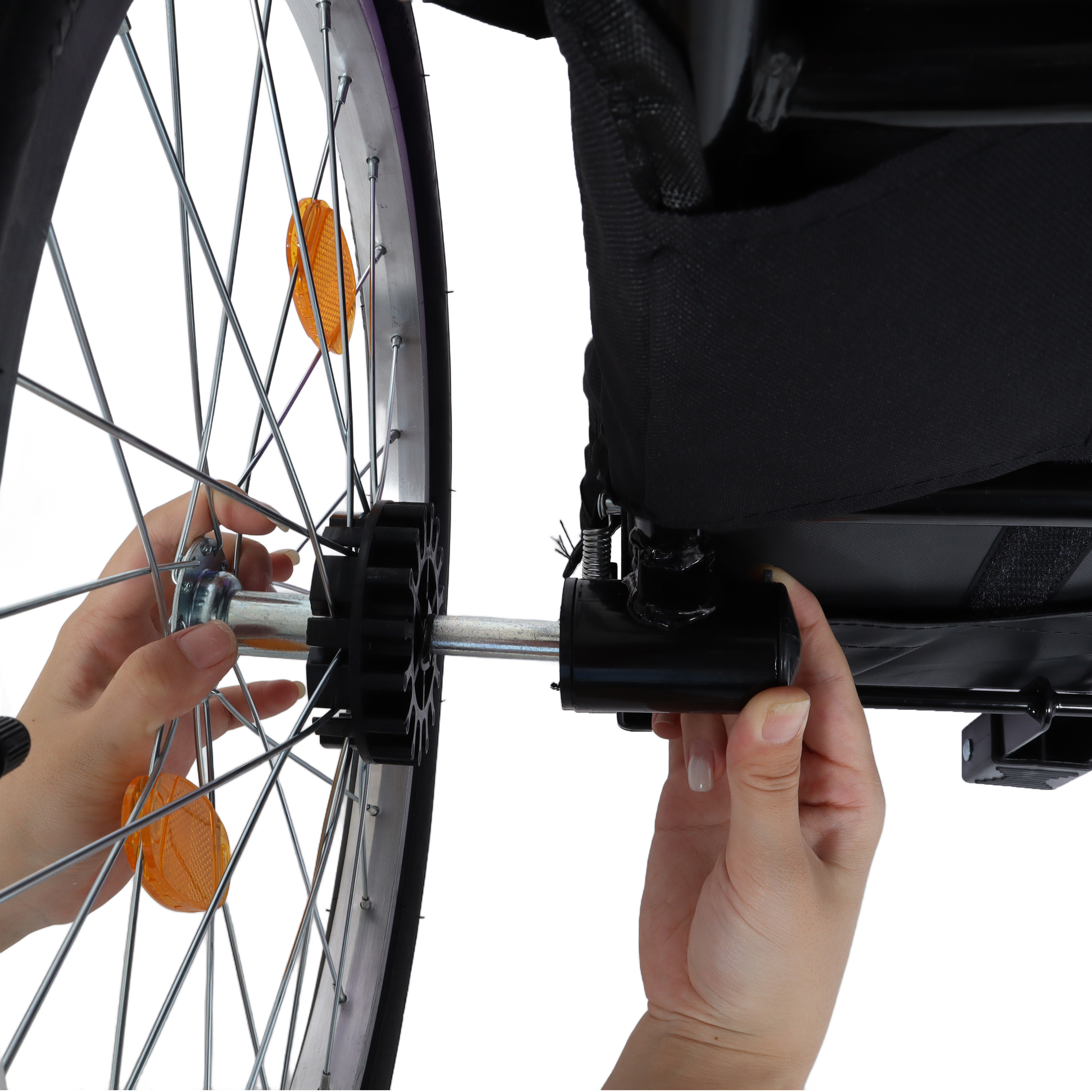Remolque de Bicicleta y Carrito de Empuje 2 en 1 para Mascotas - Incluye Enganche de Bicicleta Desmontable y Mango de Empuje - Rueda de Liberación Rápida, Correa Interna, Doble Portavasos y Bolsa de Almacenamiento Inferior, Soporta Mascotas de Hasta 100 lbs — imagen 26