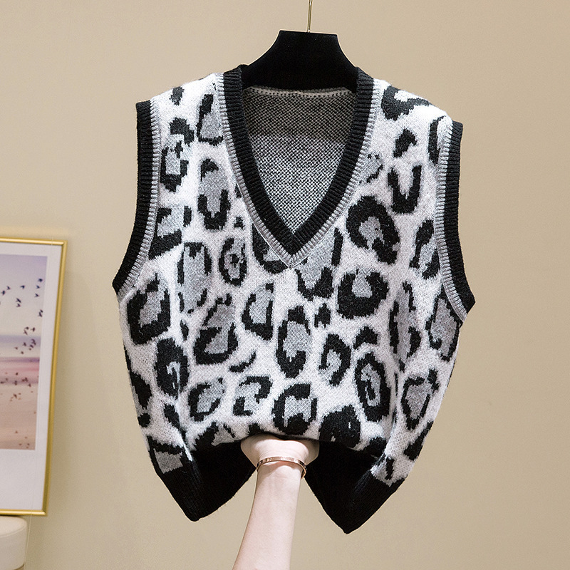 Retro Leopard Print Knit Vest for Women, Loose Outerwear V-Neck Sleeveless Sweater Top — image 7
