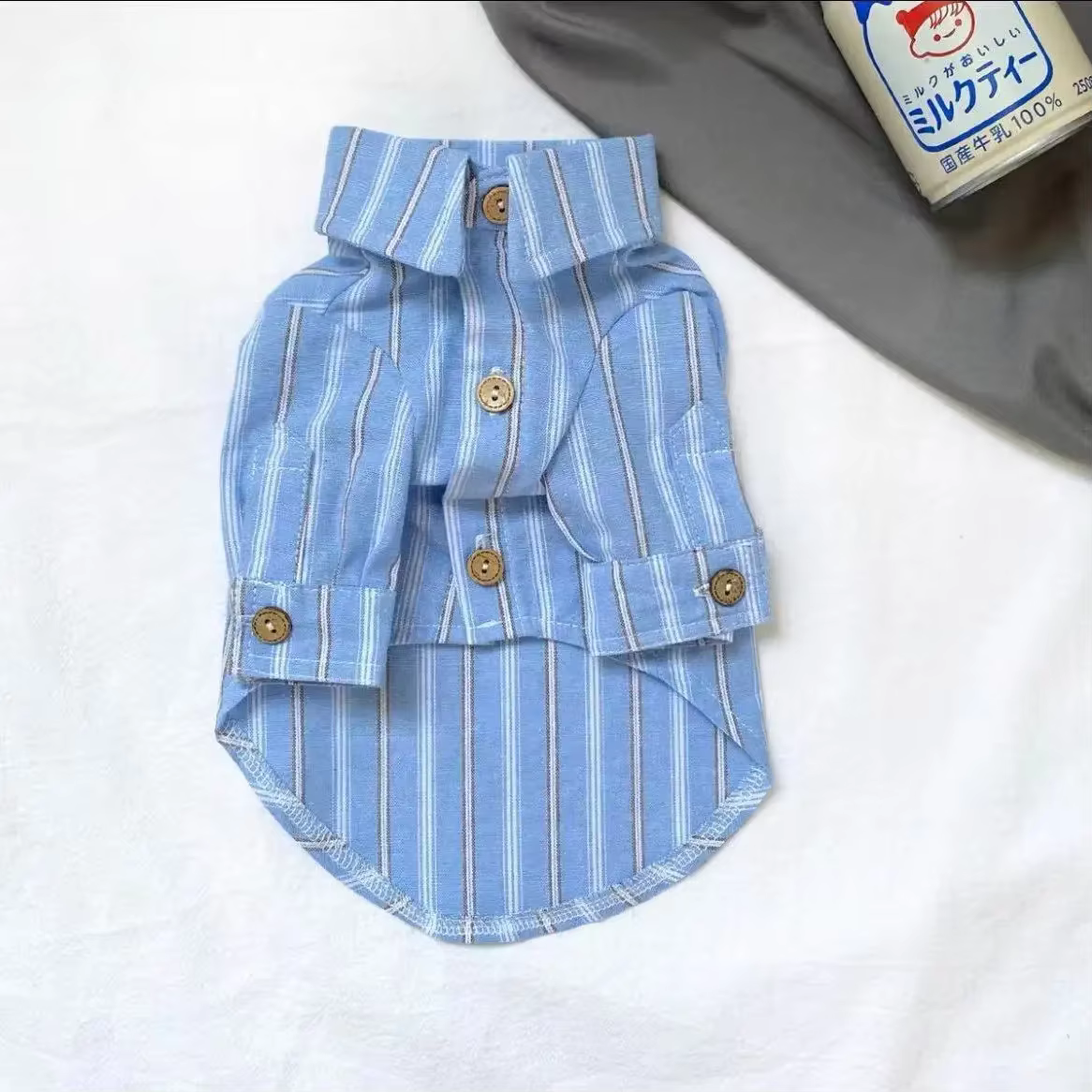 Ropa para Mascotas - Camiseta delgada rayada para perros y gatos — imagen 4