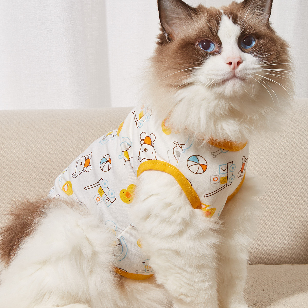 Ropa de Verano para Mascotas con Dibujos Animados Impresión en Casa Británica - Ropa para Perros Pequeños y Medianos — imagen 3