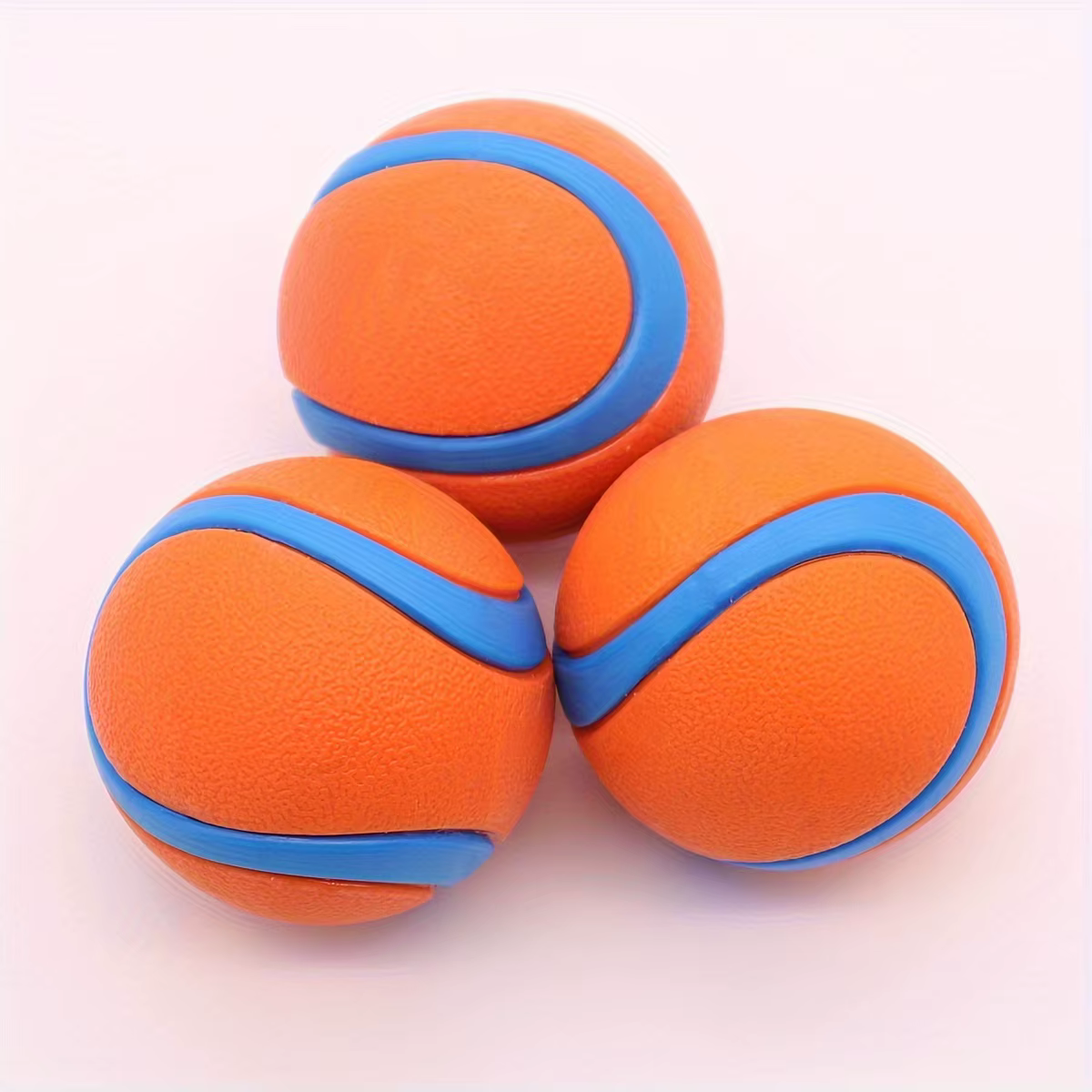 Pelota de Mordisqueo Resistentente en Silicón para Perros - Juguetes Interactivos para Razas Medianas con Limpieza Dental y Diversión — imagen 1