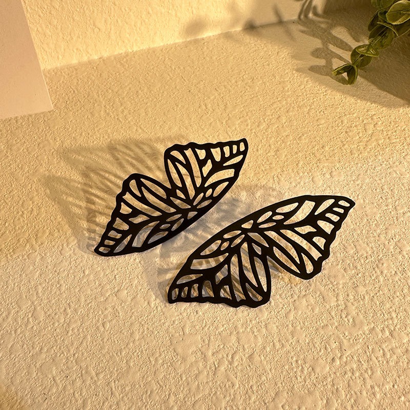 Hollow out butterfly earrings, simple and solid color fashionable earrings — image 8
