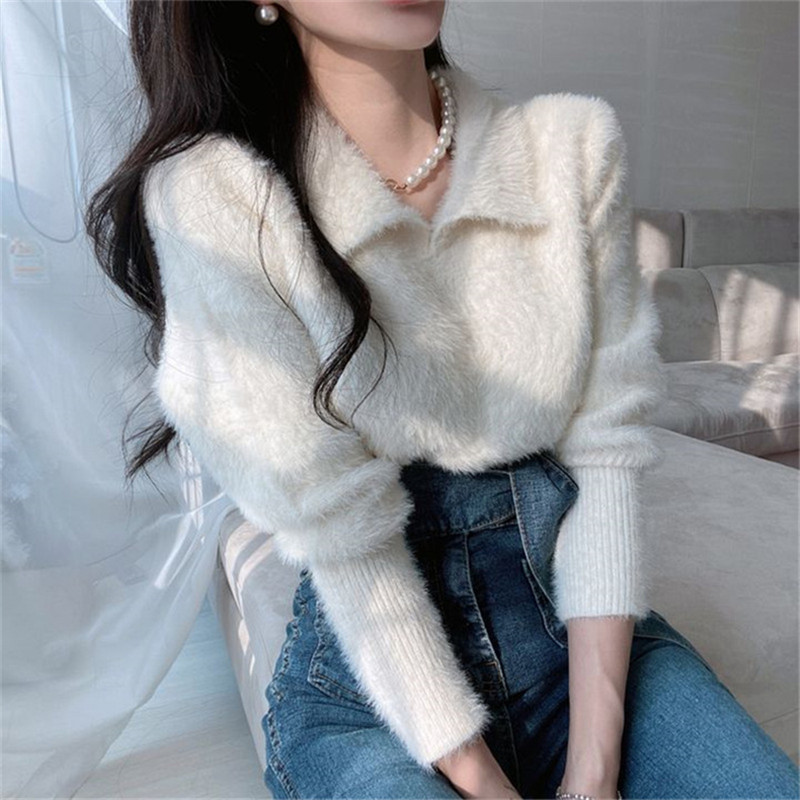 Women's Solid Color Faux Mink V-Neck Polo Collar Short Knit Sweater — image 7