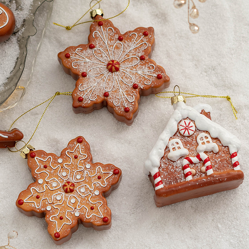 Christmas decorations, Christmas tree decorations, pendants, cookies, people's pendants, snowflakes, reindeer, gingerbread — image 4