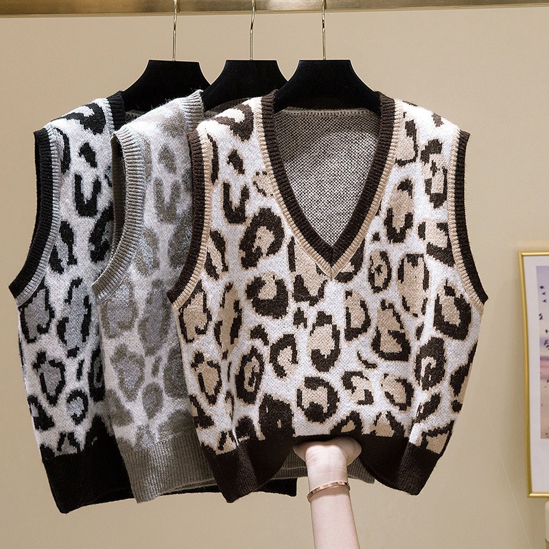 Retro Leopard Print Knit Vest for Women, Loose Outerwear V-Neck Sleeveless Sweater Top — image 6