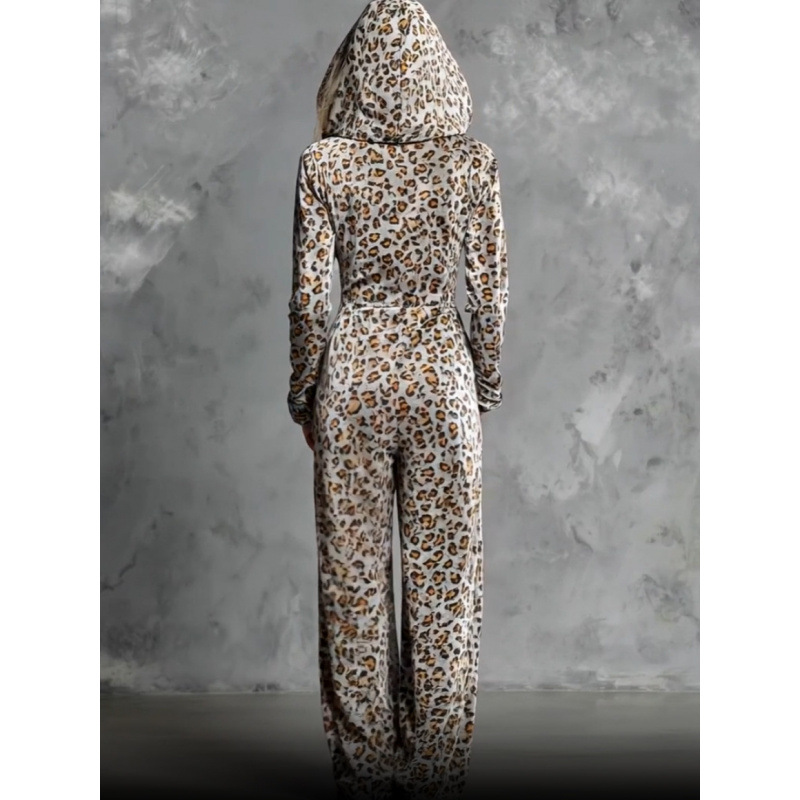 Jumpsúit de Cuello Alto con Manga Larga y Capucha en Estampado de Leopardo, Ajuste Relajado — imagen 3