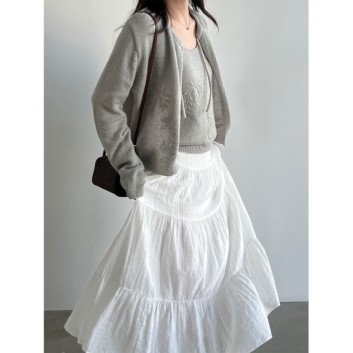 Deer West Autumn New Knitwear Set with Tie-Up Sweater, Women's Knitted Jacket and Short Top — image 3