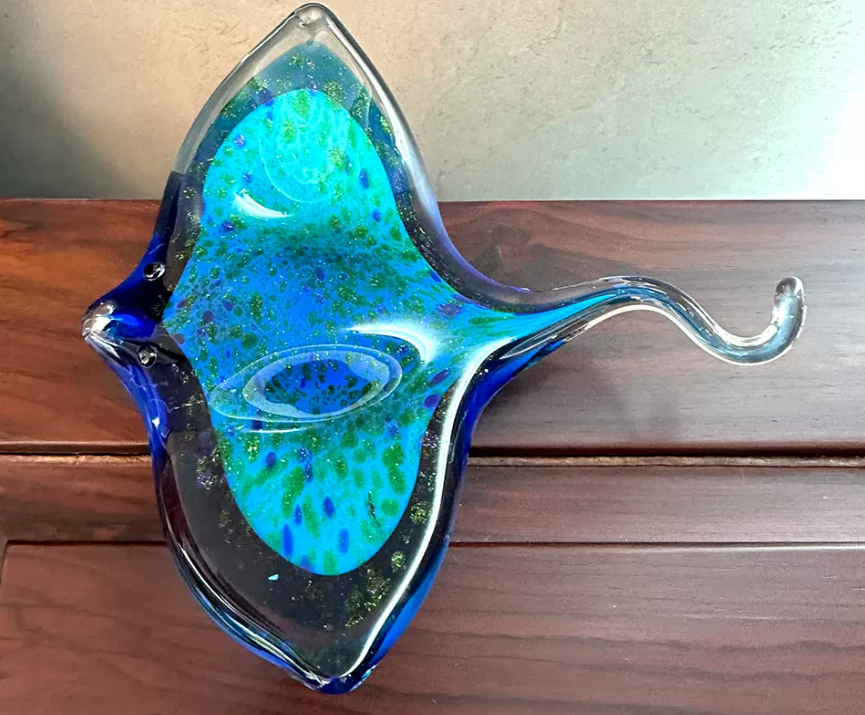 Colored glass ornament crystal manta ray sea fish for living room — image 3