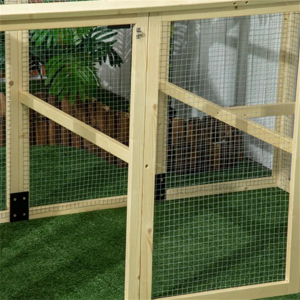 Wooden Chicken Coop — image 4
