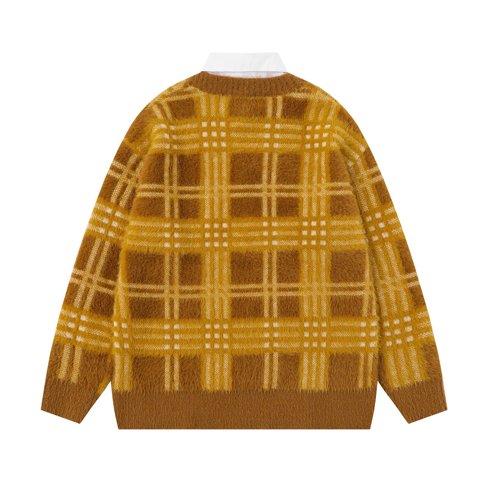 Detachable bear head neck sweater — image 3