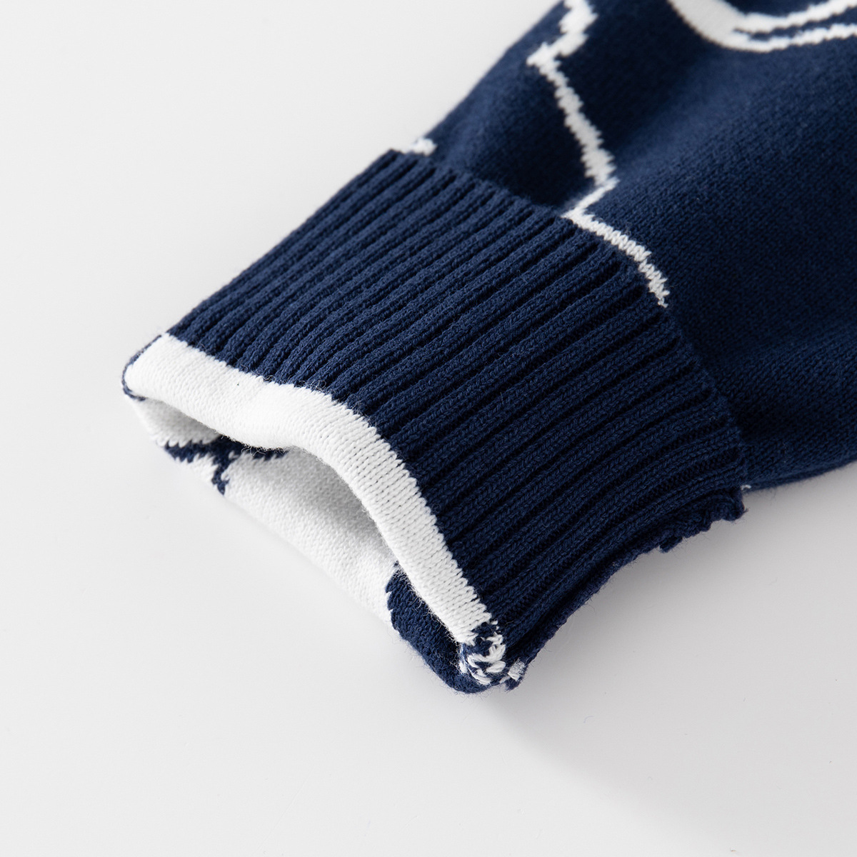 Sudadera con Cuello Redondo y Patrón de Oso de Dibujos Animados, Estilo Casual para Niños — imagen 5