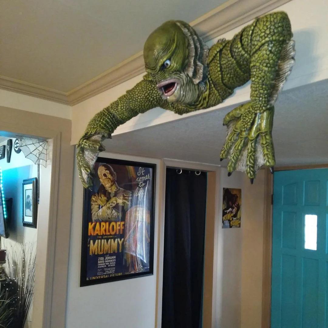 New Halloween April Fools' Day Lizard Man Wall Decoration Home Personality Monster Creative Decor — image 5