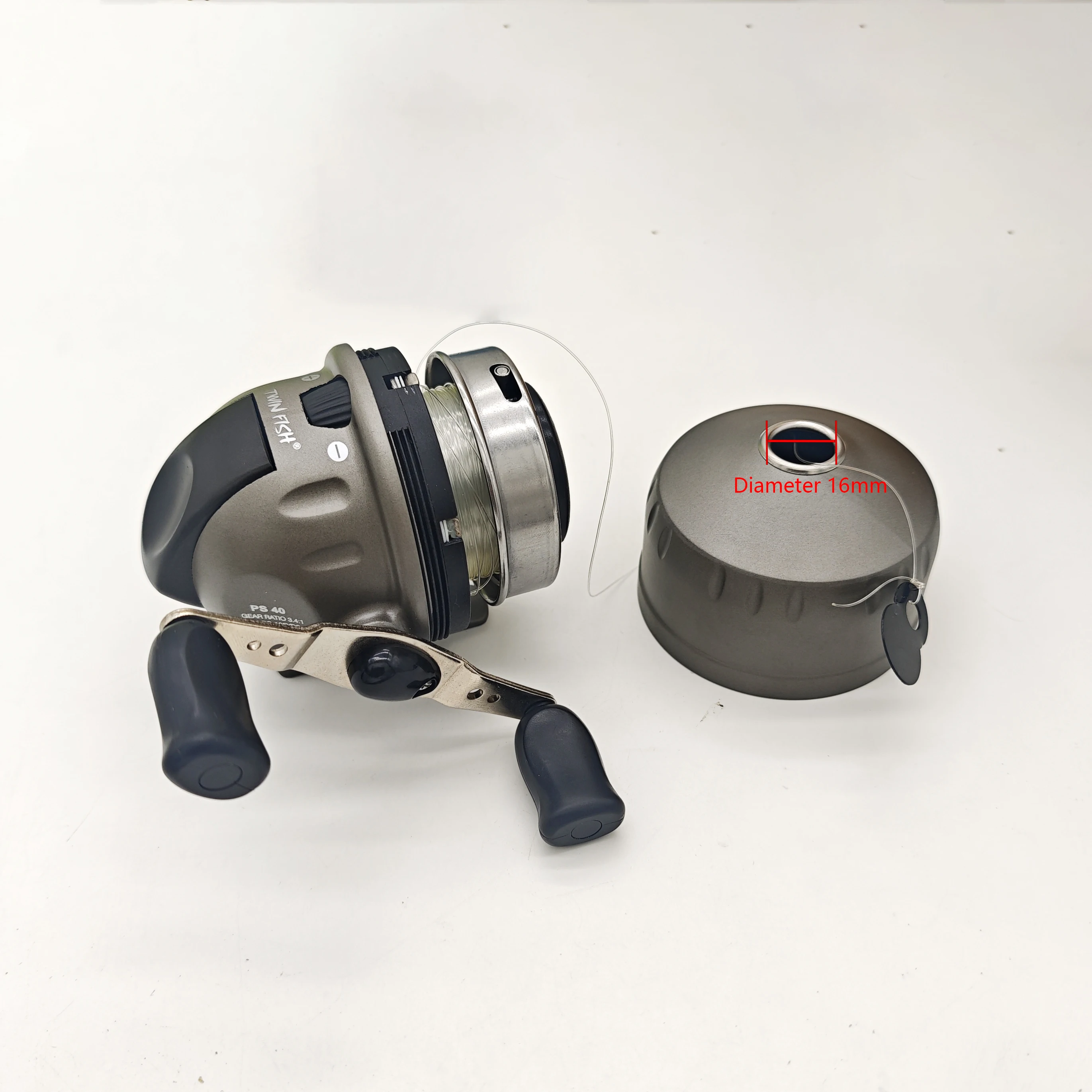 PS40 Large Spincast Reel Closed Built‑in Line Fishing Reel Outdoor Slingshot Bowfishing Shooting Fish Wheel Fishing Accessories — image 5