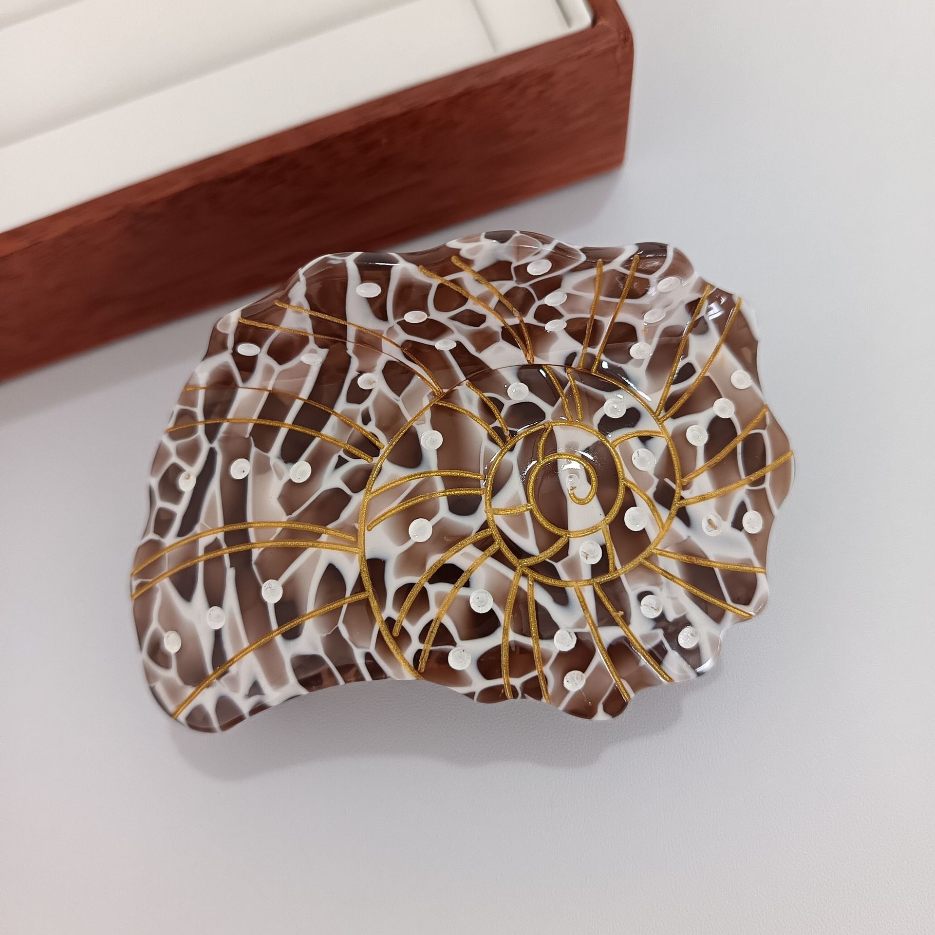 Accesorios Capilares de Conchas de Tiburón y Mariposa — imagen 5