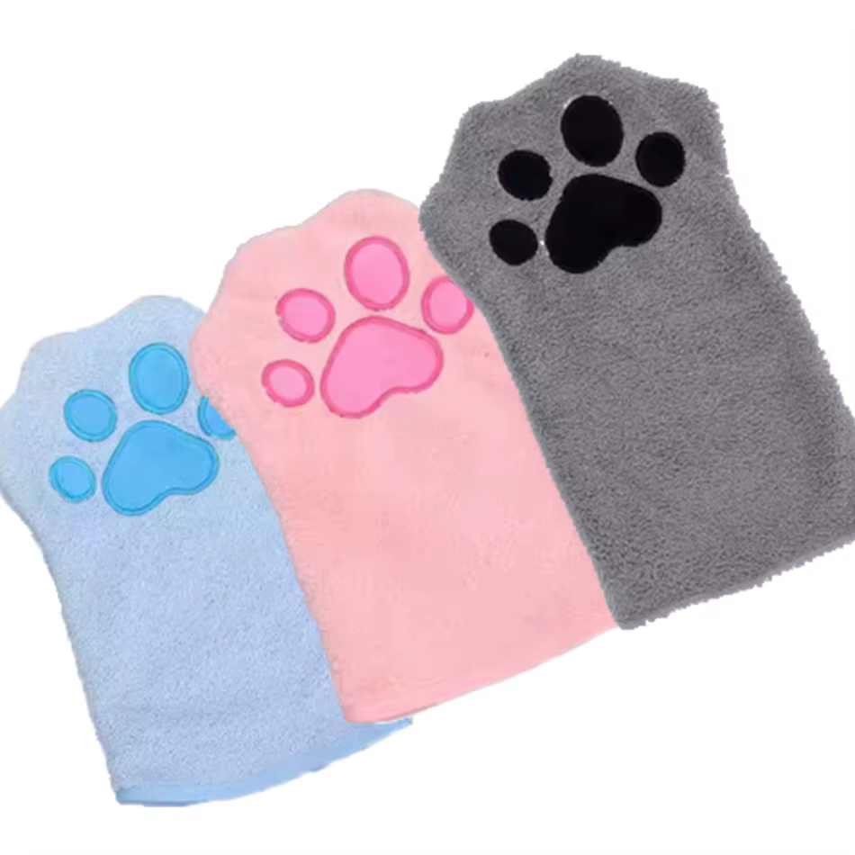 Gifts Toy PVC Pet Grooming Glove Quick Drying Dogs Paw Towel Microfiber Double Sided Dogs Grooming Mitt for Medium Small Dogs — image 5