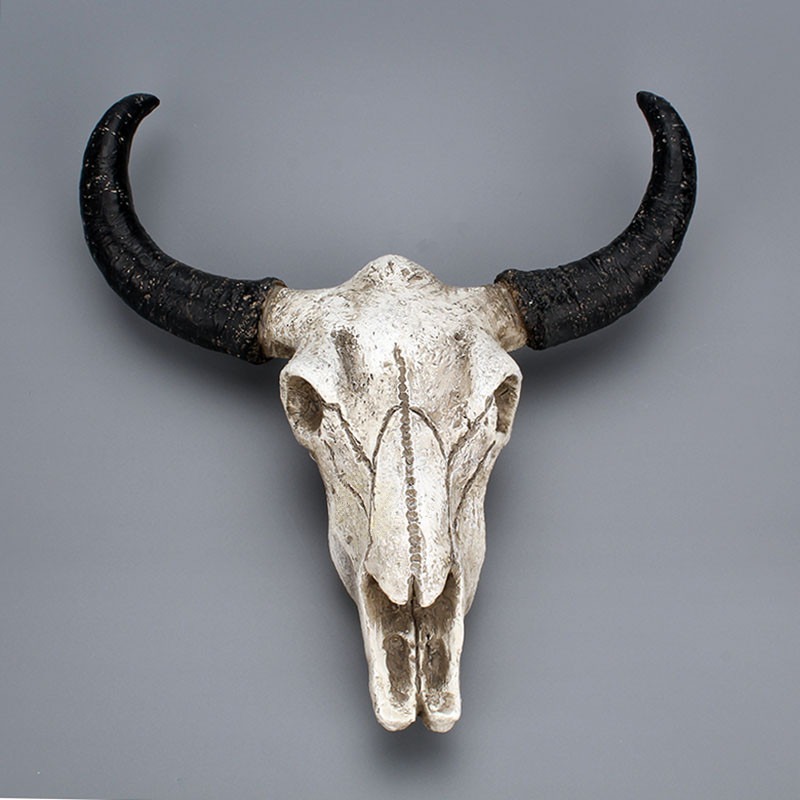 Creative resin for wall hanging ornaments of cow horns and skeletons — image 2