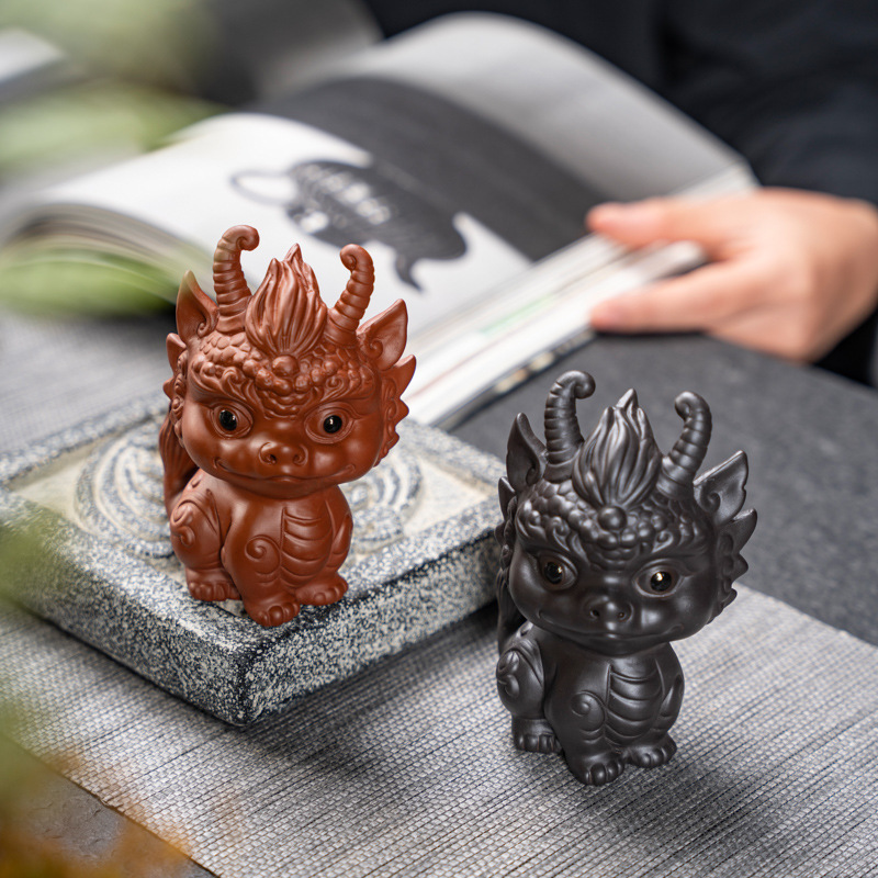 Purple Sand Wealth-Bringing Collectible Dual-Use Tea Table with Playful Zodiac Little Dragon Tea Pet Ornament — image 2