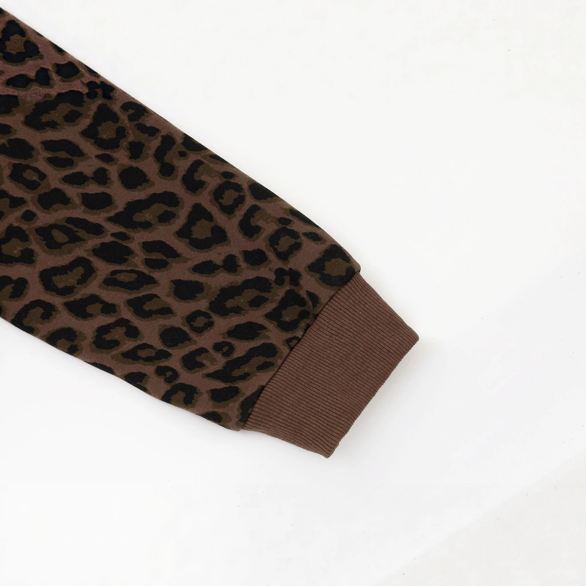 Women's Leopard Print Cropped Hooded Sweatshirt with Fur Collar and Rhinestone Heart Letters — image 4