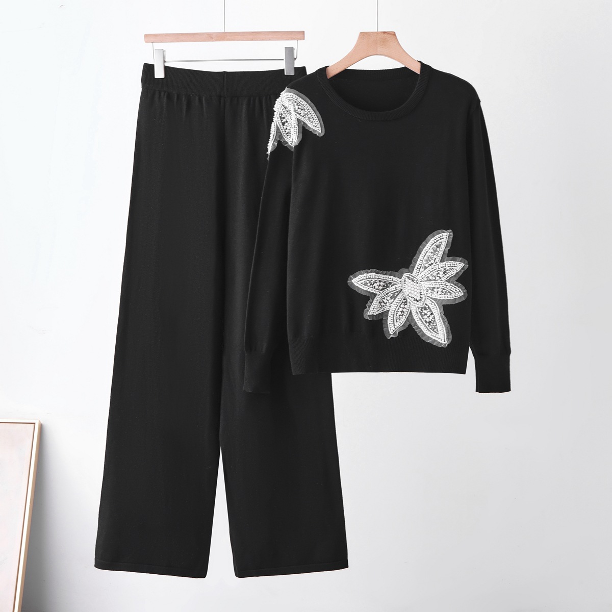 Butterfly round neck sweater set — image 8