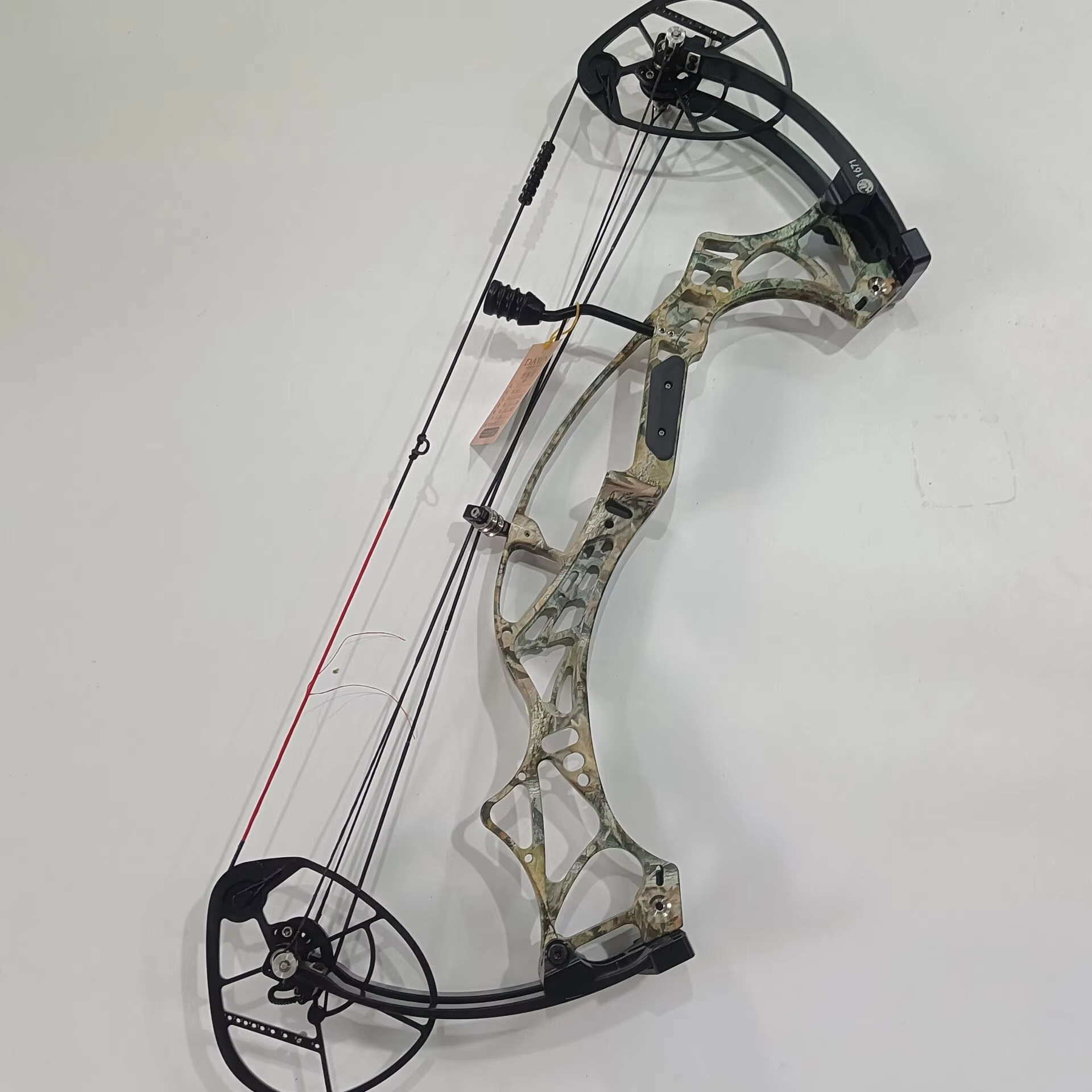 Arco Compuesto DAWN X3 y Flecha para Caza con Arco — imagen 3