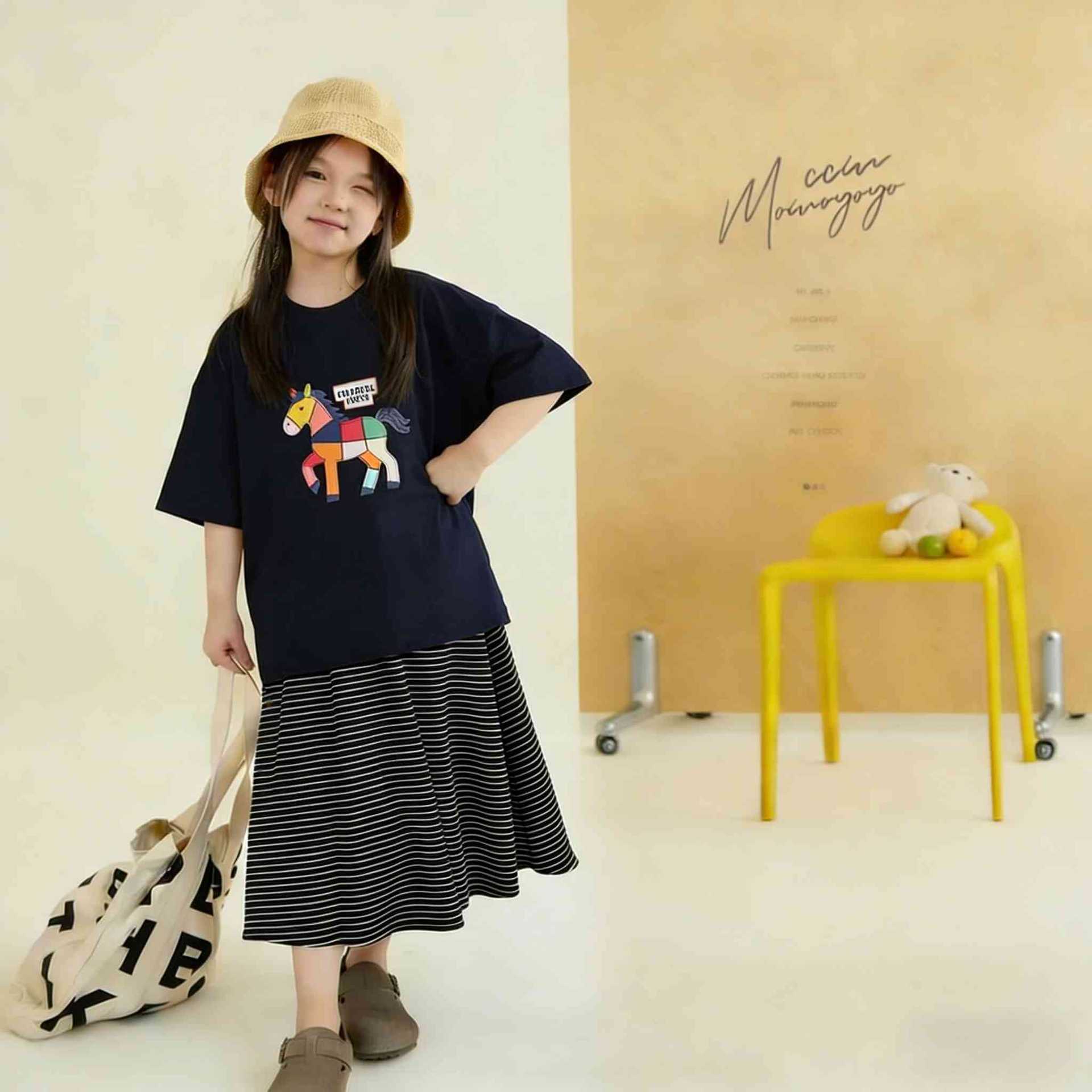 Children's Short Sleeve T-Shirt, Kids' Middle to Large Girls' T-Shirt, Cute Little Horse Print — image 7