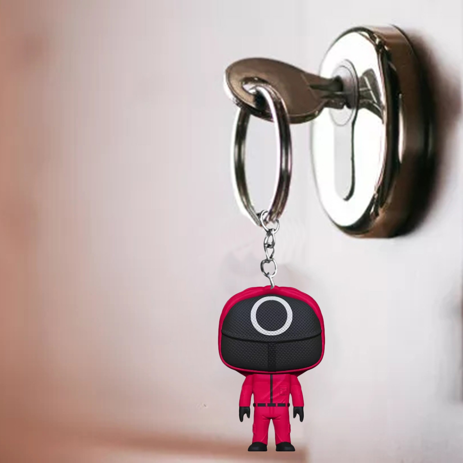 Squid Game Keychain Soldier Spopular Triangle Series Creative 3d Mini Doll Figurine Key Ring Car Backpack Pendant Gift Ornament — image 2