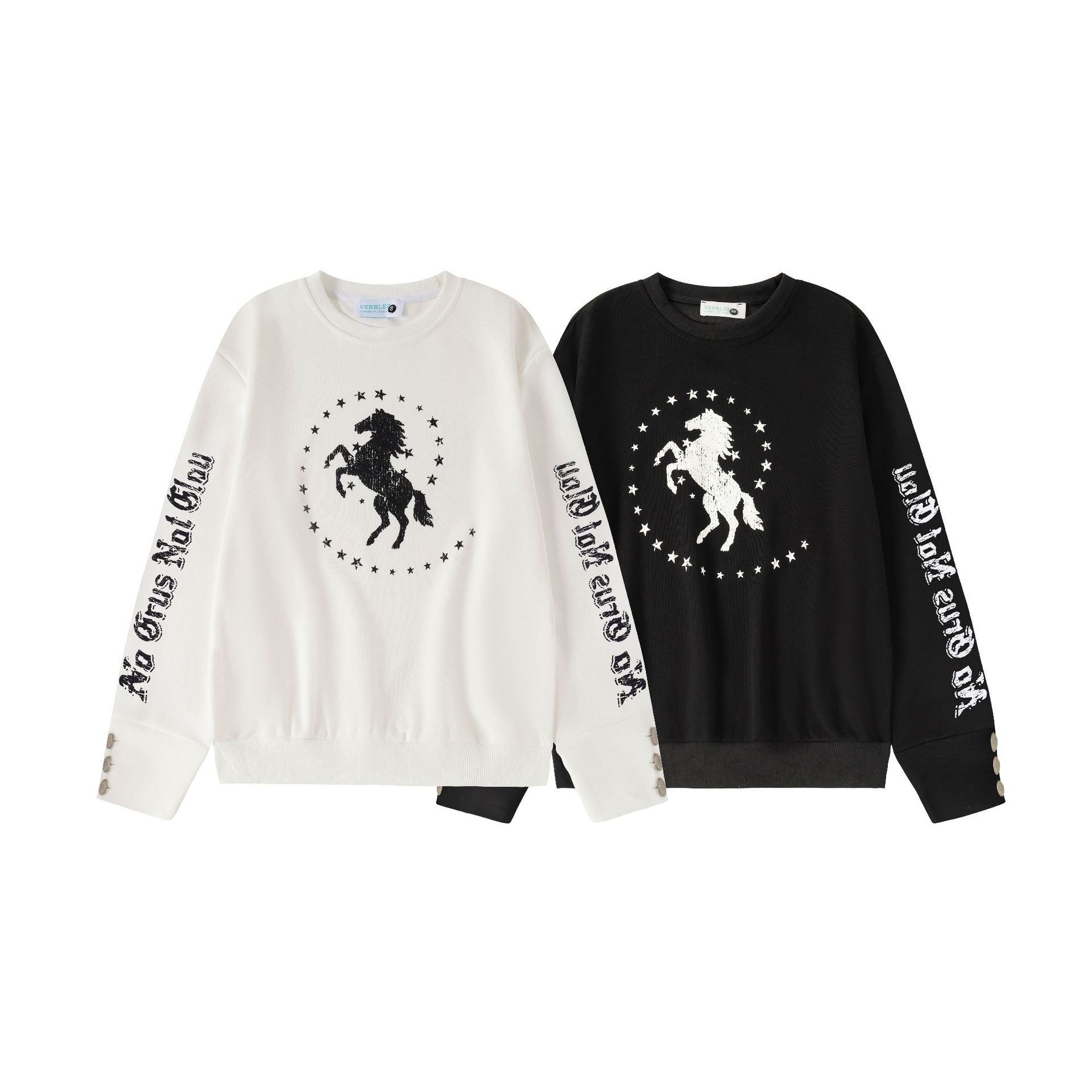 Women's Distressed Horse Star Print Crewneck Sweatshirt Casual Long Sleeve Top with Letter Graphics on Sleeves and Body — imagen 5