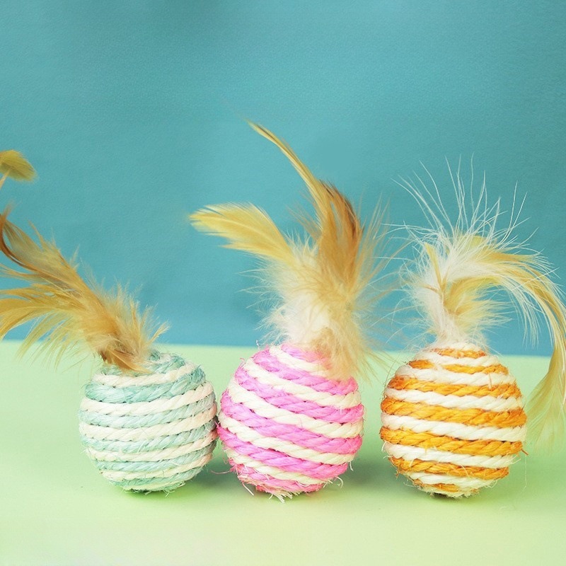 Feathered Sisal Ball Cat Toy for Self-Entertainment and Boredom Relief, Durable Cat Toy for Scratching and Biting — image 4