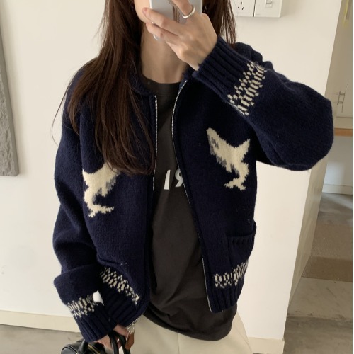 Dolphin design sweater jacket — image 7