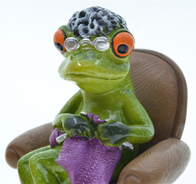 Home Grandpa Grandma Couple Sofa Frog Resin Decoration — imagen 3