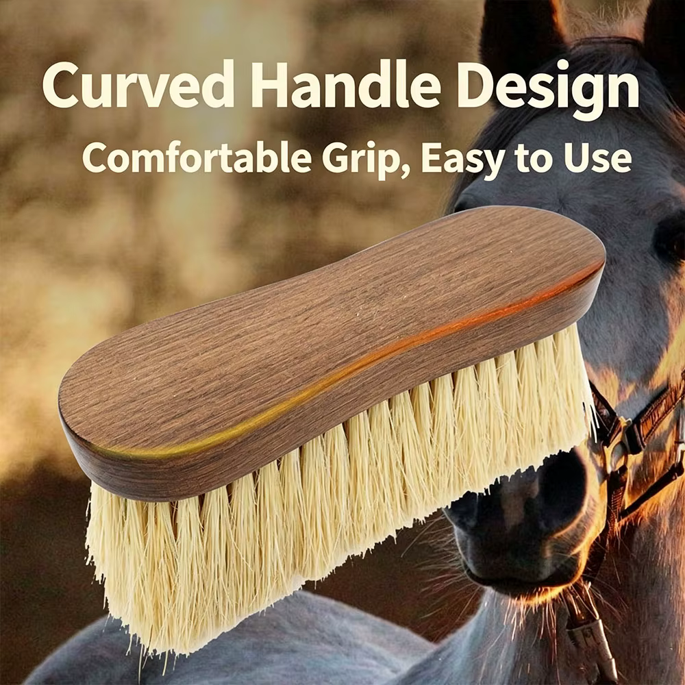 Cepillo de Aseo para Caballos con Puntas Naturales Rígidas y Mango Curvado, Cepillo de Limpieza para Caballos, Elimina Polvo y Cabello Suelto, Herramienta de Cuidado para Caballos — imagen 3