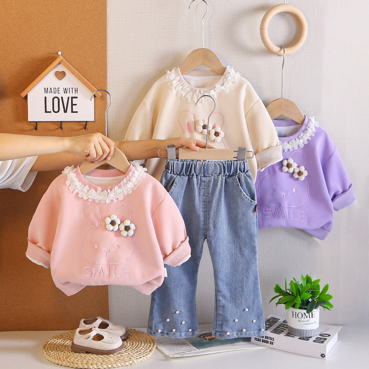 Boys 0-4 Years Old Floral Rabbit Pattern Hoodie and Jeans Set — image 3