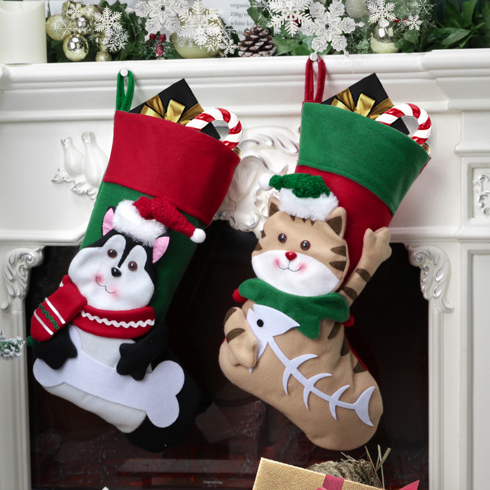 Christmas Decorations Cartoon 3D Creative Cat and Dog Socks Christmas Candy Bags Home Decoration Pendants — image 1
