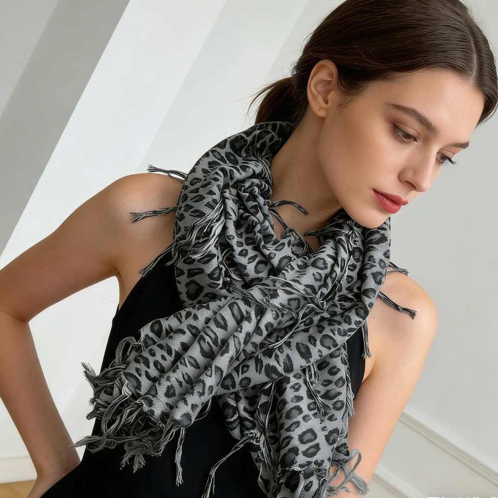 2pcs Minimalist Head Scarf, Grey Leopard Square Scarf, Luxe Look For Evening Wear, Scarf, vacation, daily Life, evening Party, Office Appropriate Subtlety For Women Men — image 4